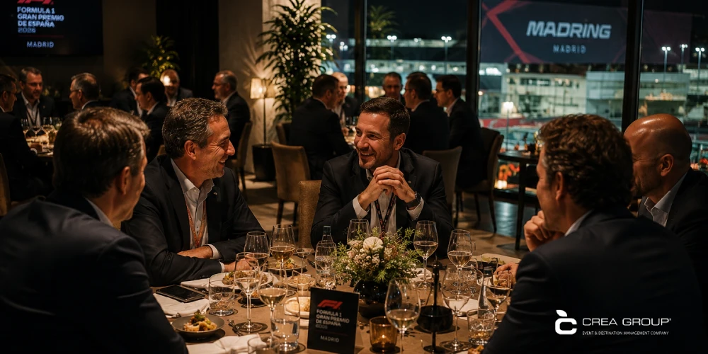 Executius assistint a un sopar privat de hospitality corporatiu de Fórmula 1 a Madrid amb gastronomia premium, networking i ambient VIP de l’esdeveniment